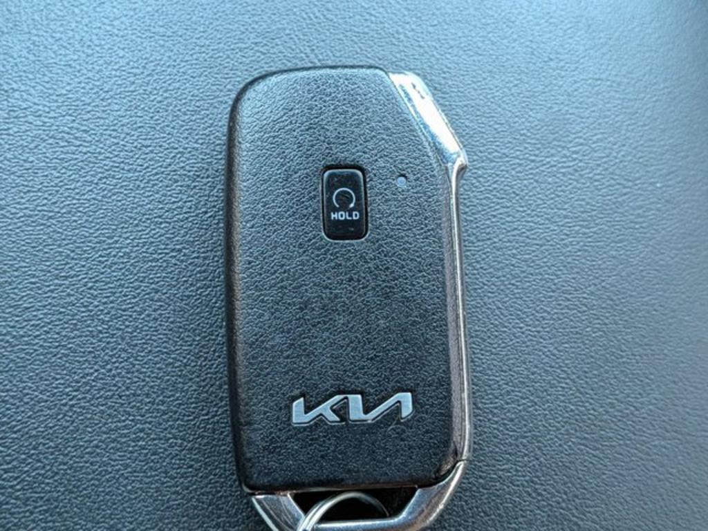 2023 Kia K5 - $26,900
