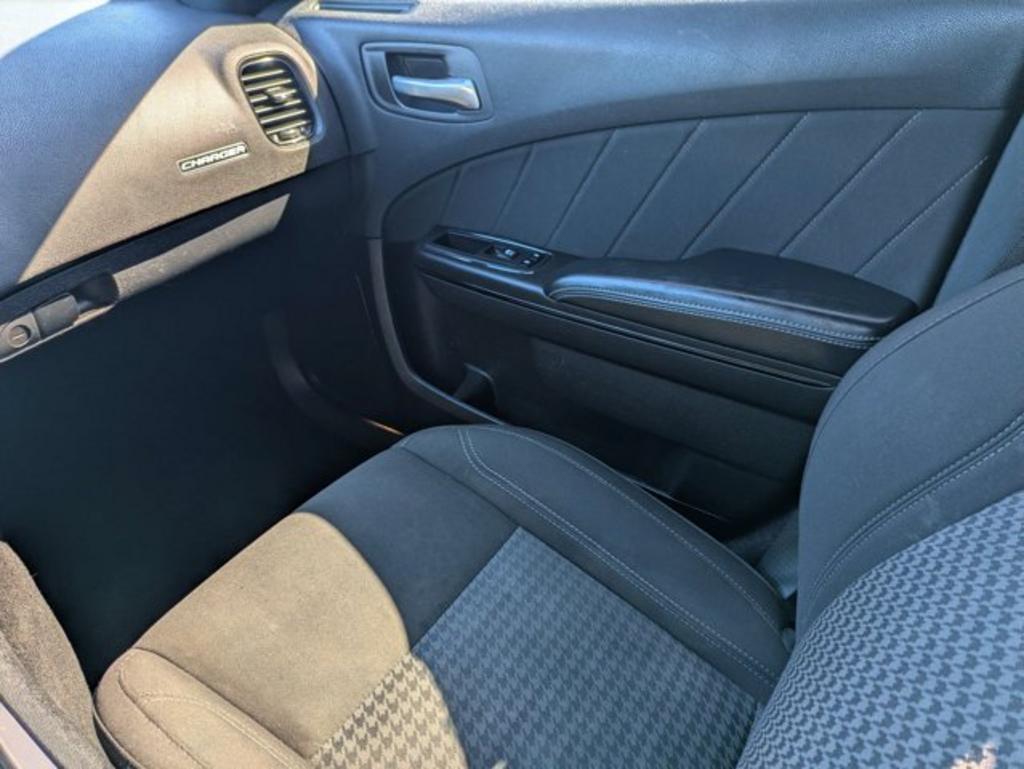 2023 Dodge Charger - $22,900