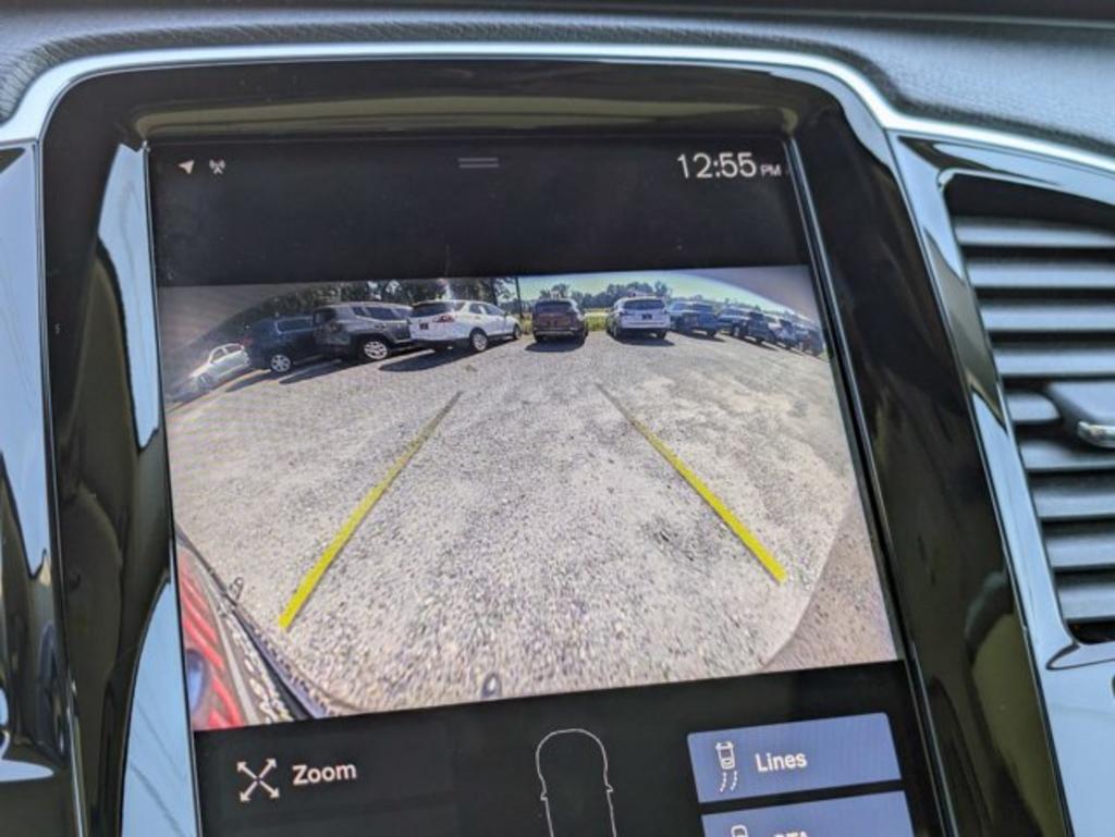 2021 Volvo XC90 - $30,900
