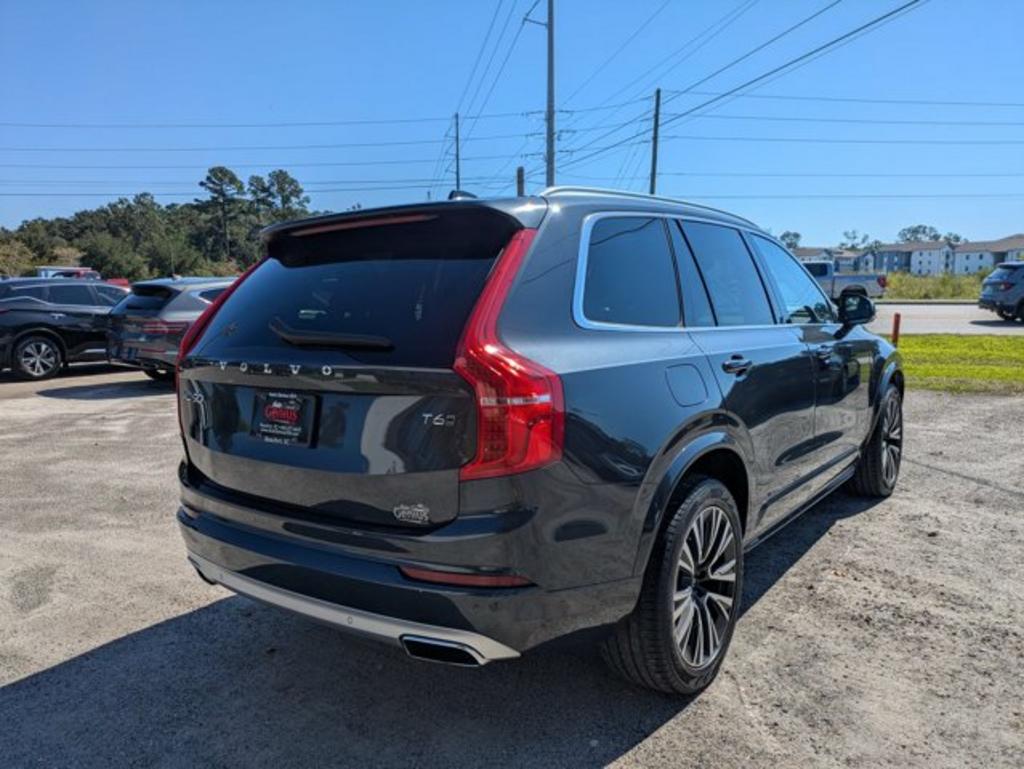 2021 Volvo XC90 - $30,900