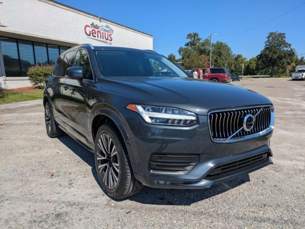 2021 Volvo XC90 - $30,900