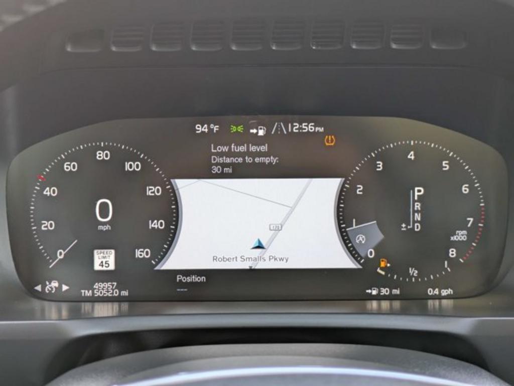 2021 Volvo XC90 - $30,900