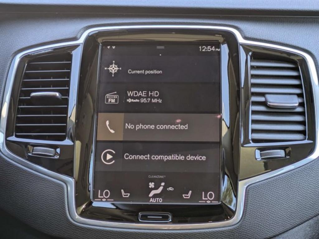 2021 Volvo XC90 - $30,900