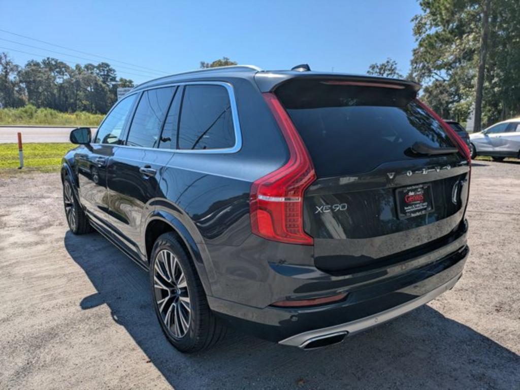 2021 Volvo XC90 - $30,900