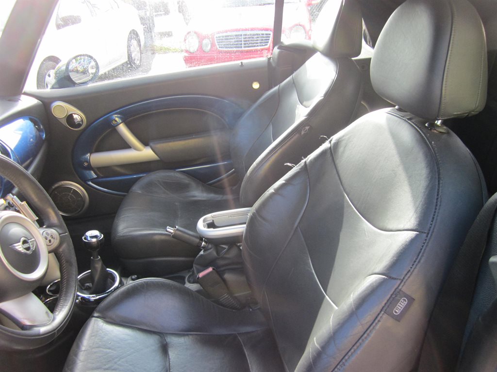 2007 MINI Cooper S photo