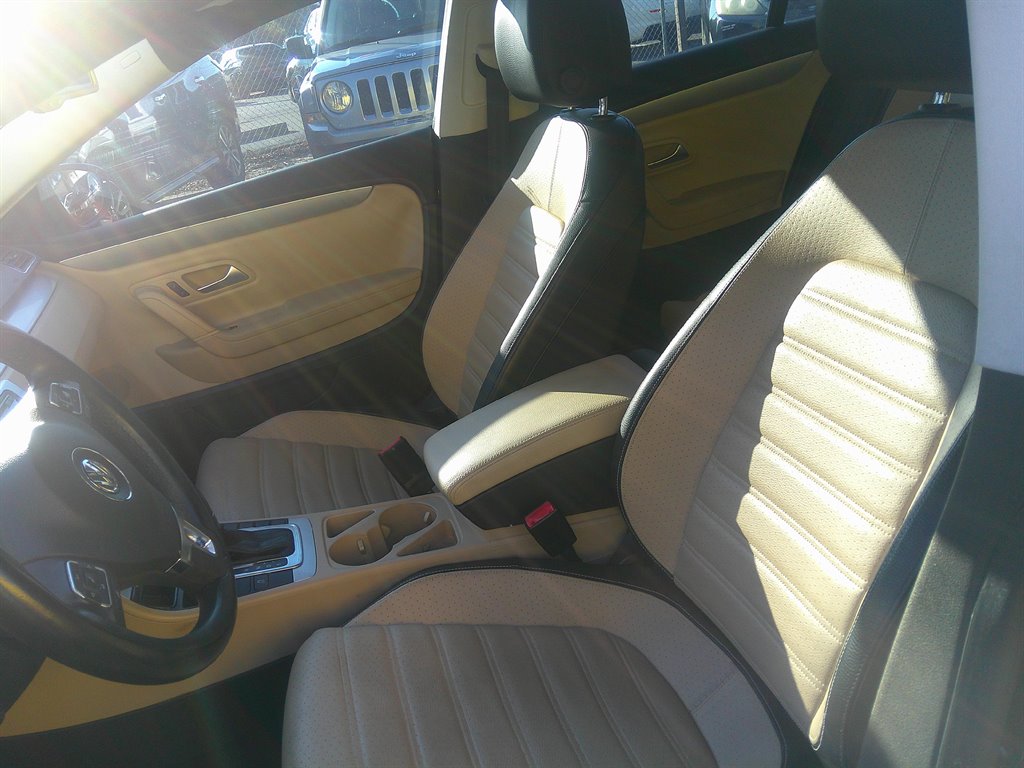 2014 Volkswagen CC Sport photo