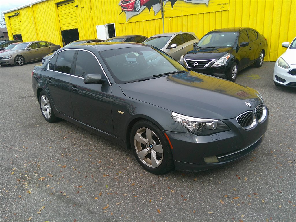 2008 BMW 5-Series 528i photo