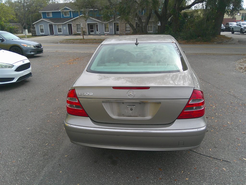 2003 Mercedes-Benz E-Class E320 photo