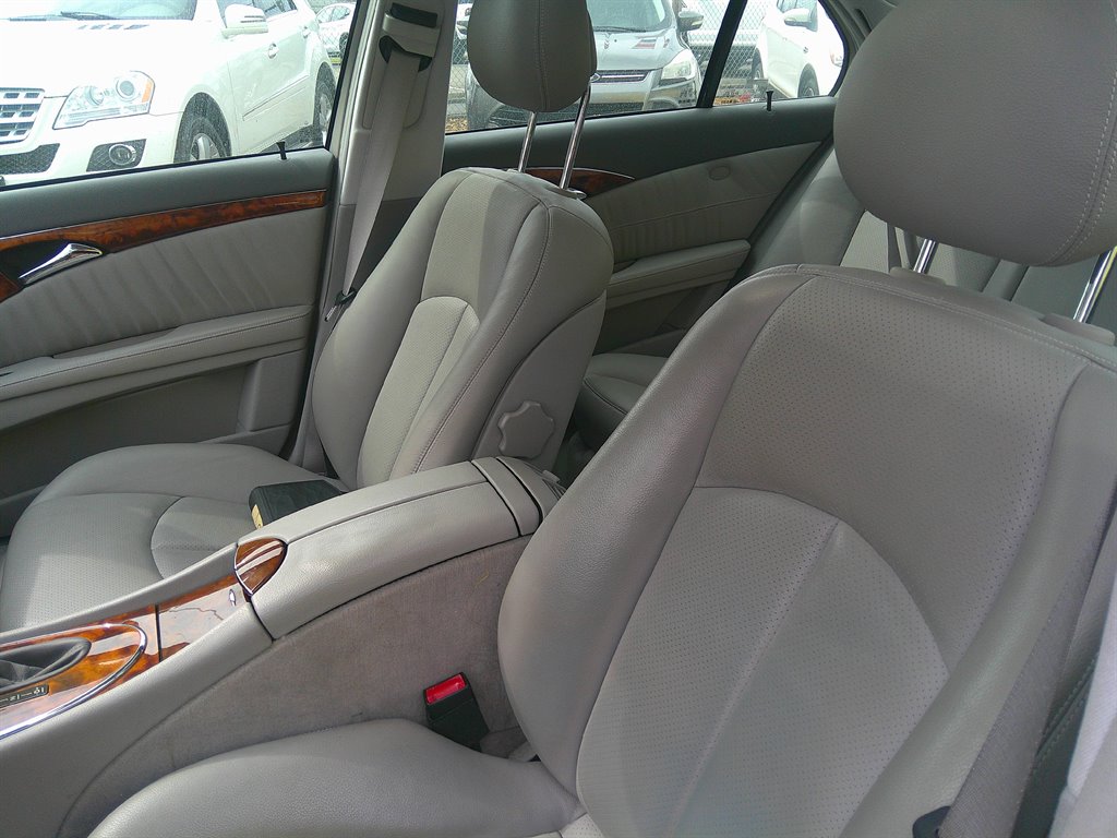 2003 Mercedes-Benz E-Class E320 photo