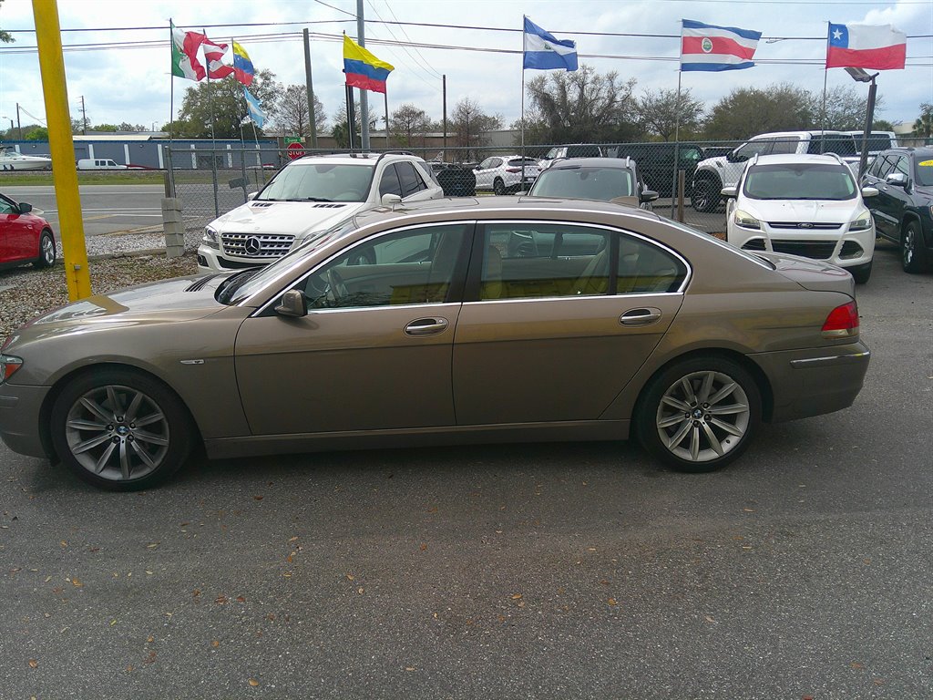 2007 BMW 7-Series 750Li photo