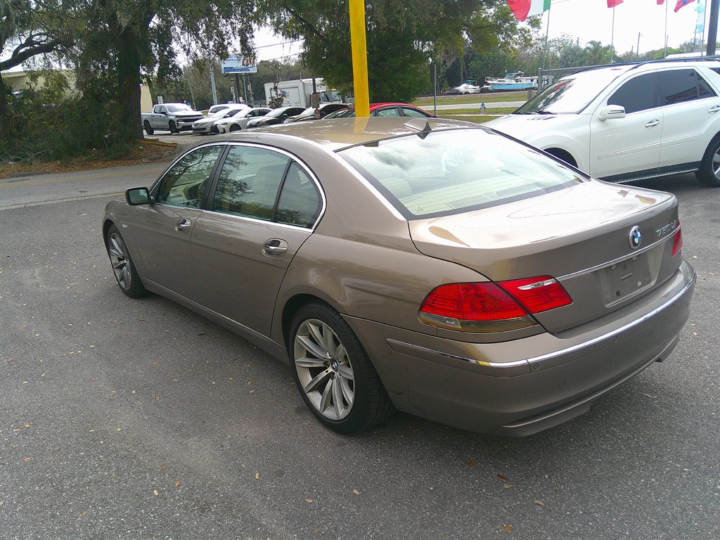 2007 BMW 7-Series 750Li photo