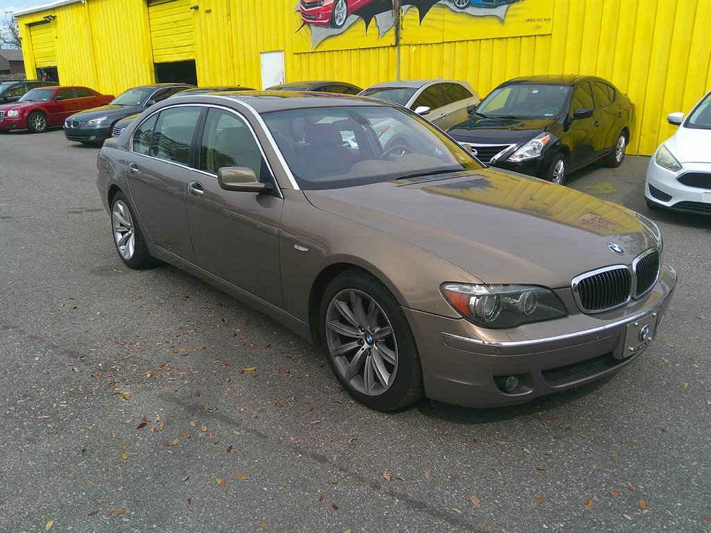 2007 BMW 7-Series 750Li photo