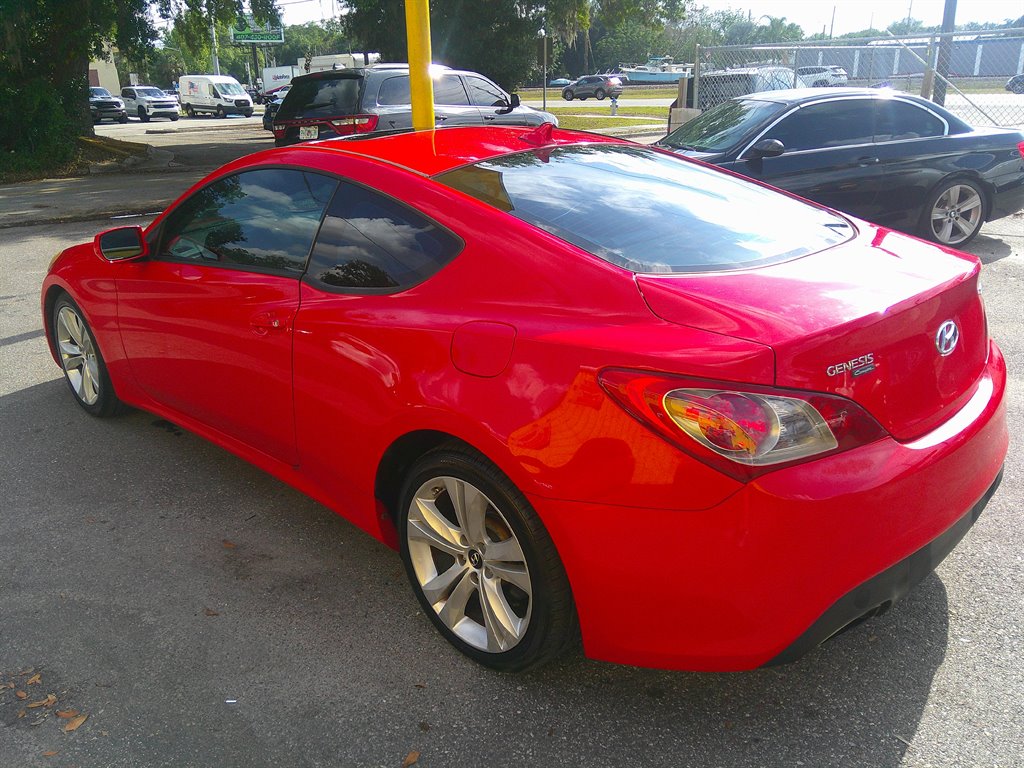 2012 Hyundai Genesis Coupe 2.0T photo