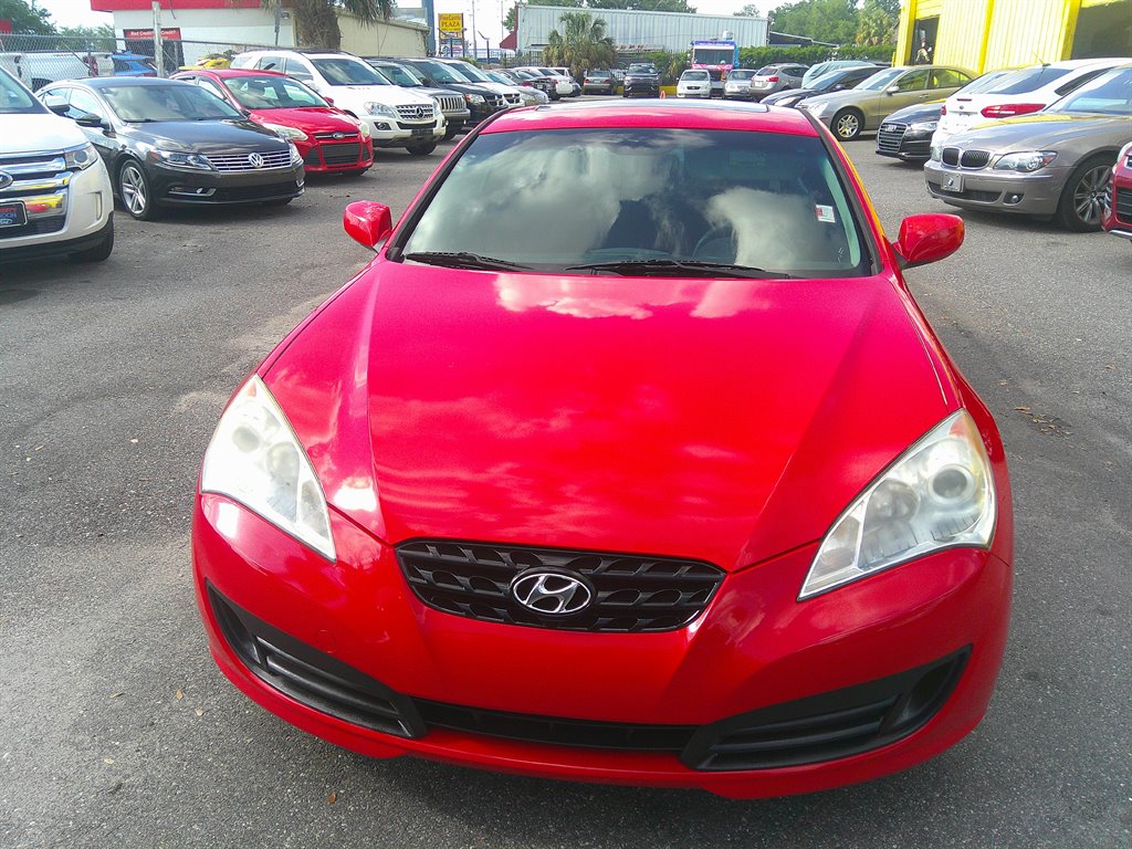 2012 Hyundai Genesis Coupe 2.0T photo