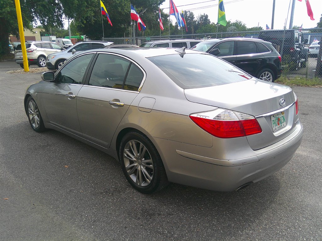2011 Hyundai Genesis 4.6L V8 photo