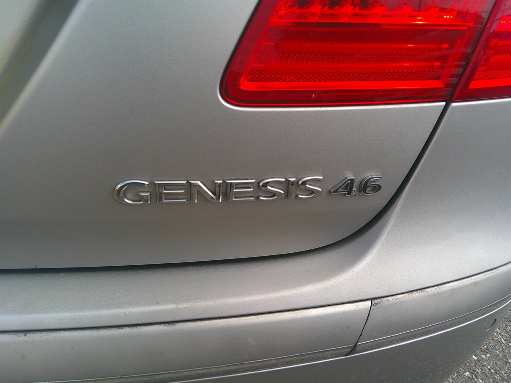 2011 Hyundai Genesis 4.6L V8 photo