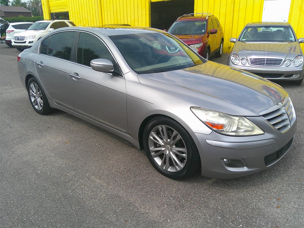 2011 Hyundai Genesis 4.6L V8 photo