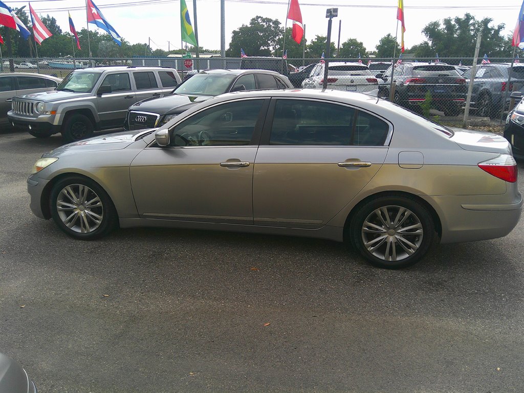 2011 Hyundai Genesis 4.6L V8 photo