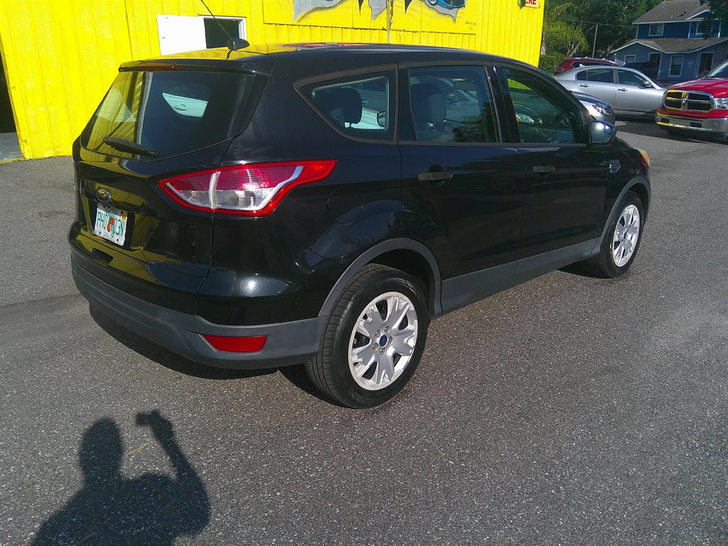 2014 Ford Escape S photo