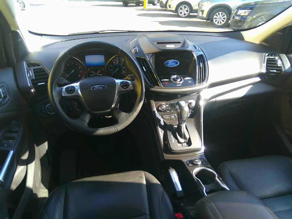 2016 Ford Escape Titanium photo