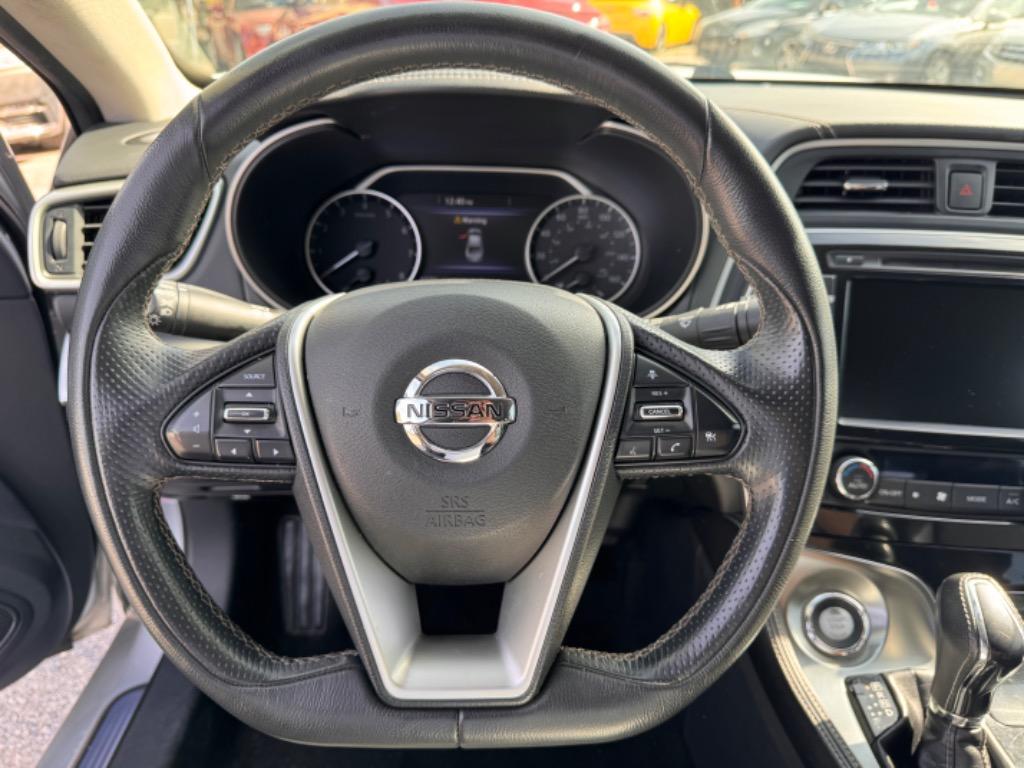 2019 Nissan Maxima SV photo
