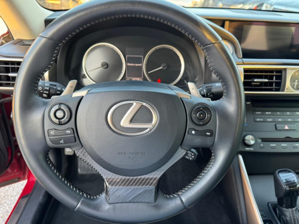 2015 Lexus IS 250 photo