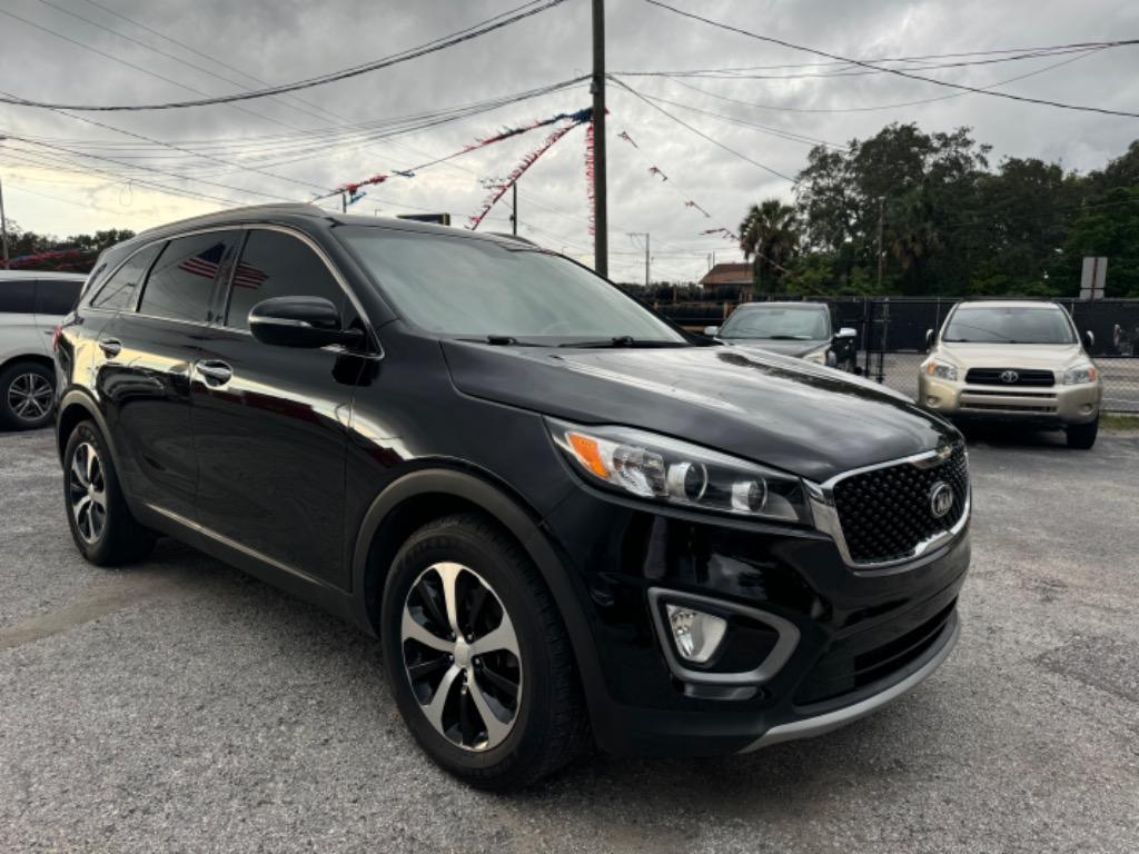 2016 Kia Sorento - $8,990