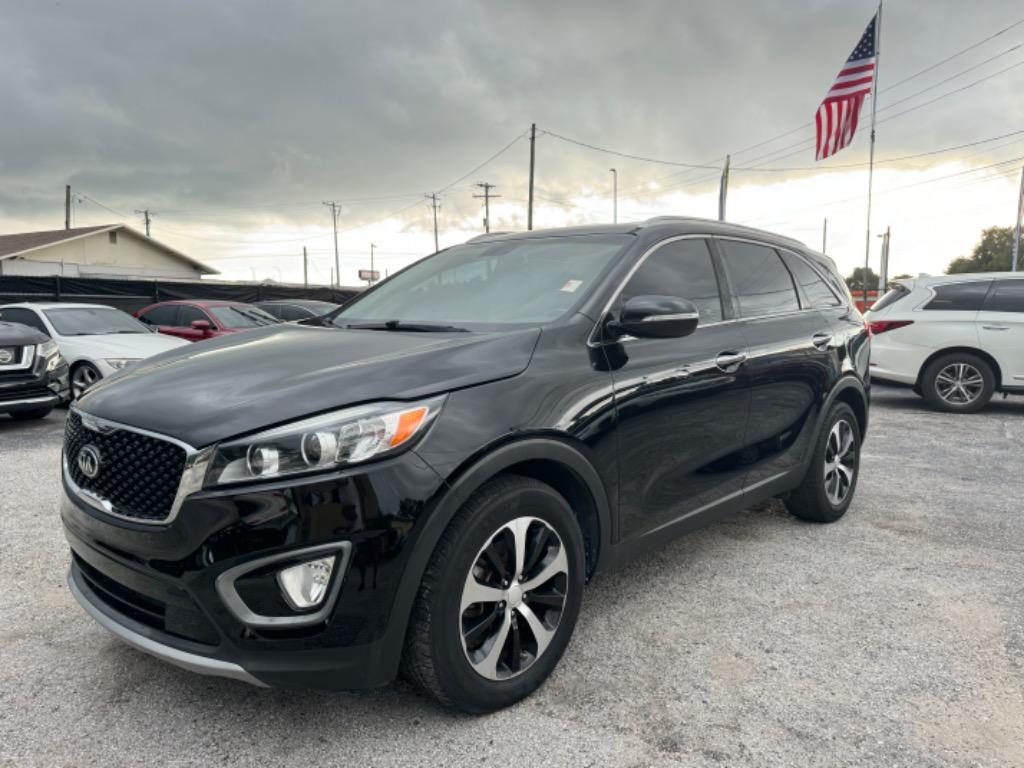 2016 Kia Sorento - $8,990