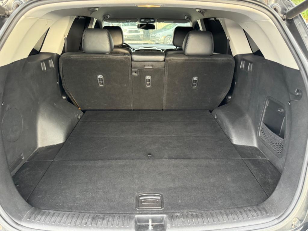 2016 Kia Sorento - $8,990