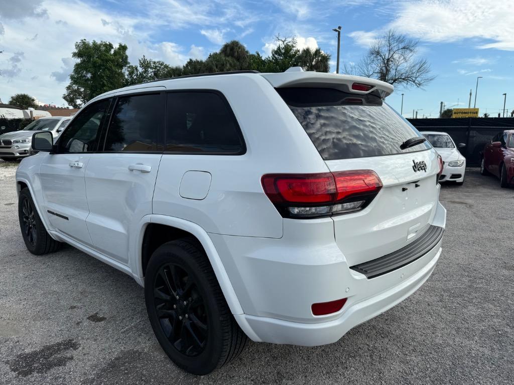 2019 Jeep Cherokee - $16,990
