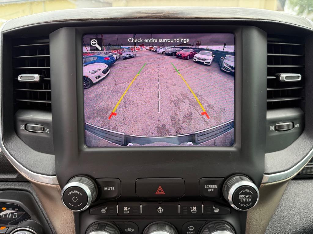 2020 RAM 1500 Laramie photo