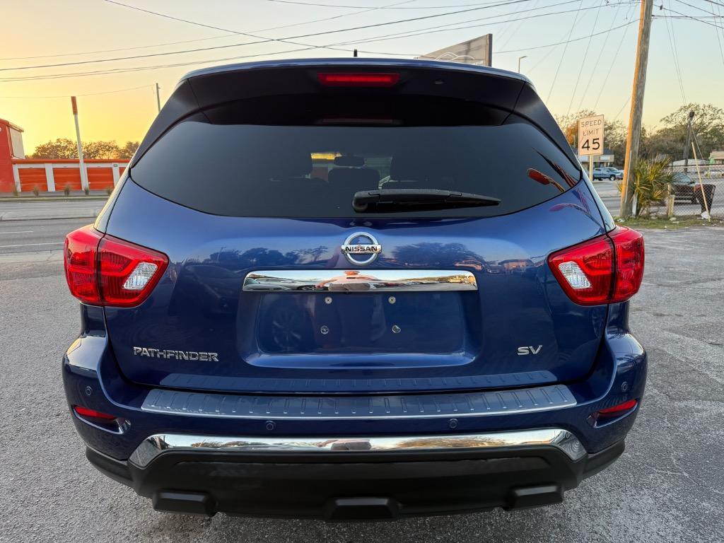2018 Nissan Pathfinder SV photo