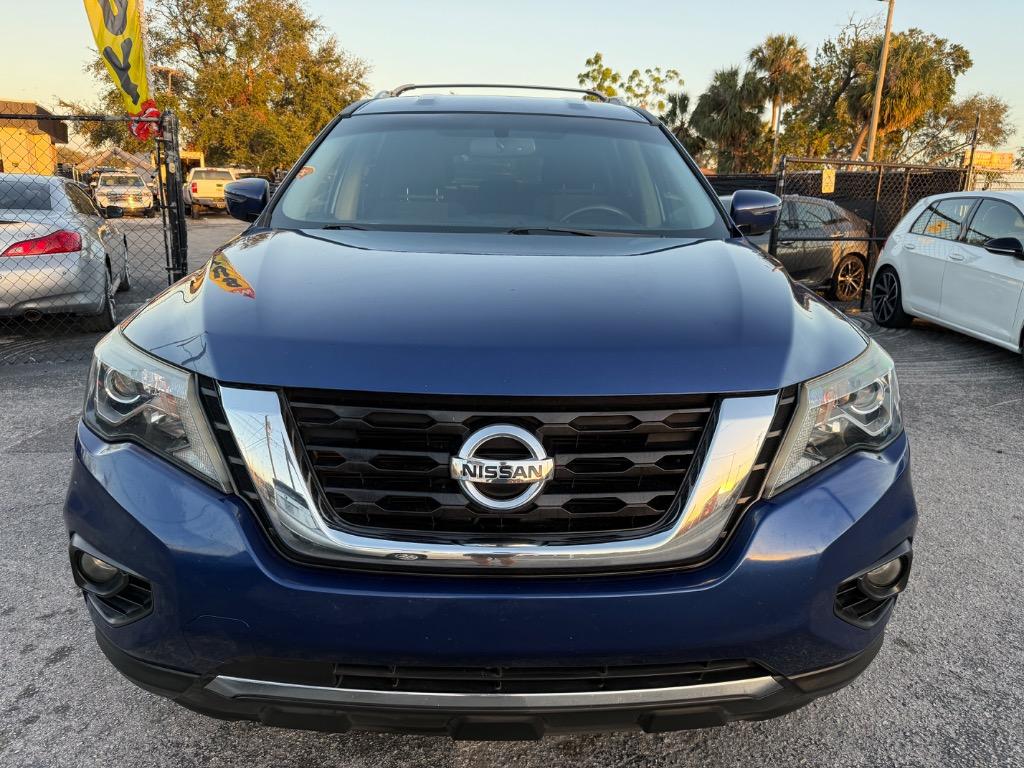 2018 Nissan Pathfinder SV photo