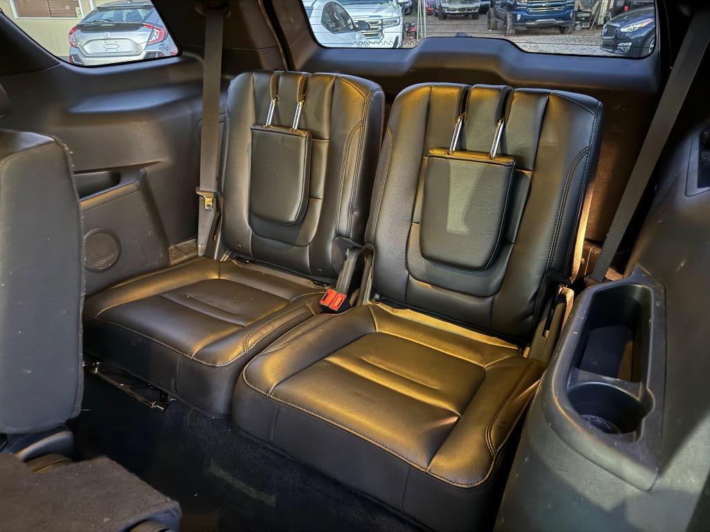 2017 Ford Explorer XLT photo