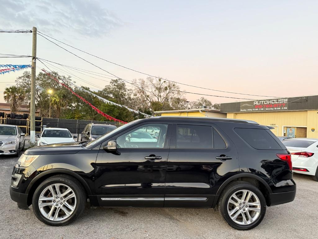 2017 Ford Explorer XLT photo