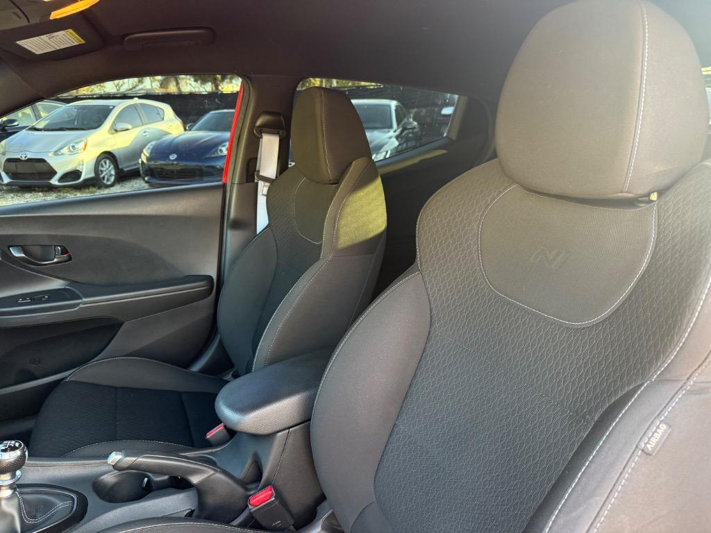 2020 Hyundai Veloster N photo
