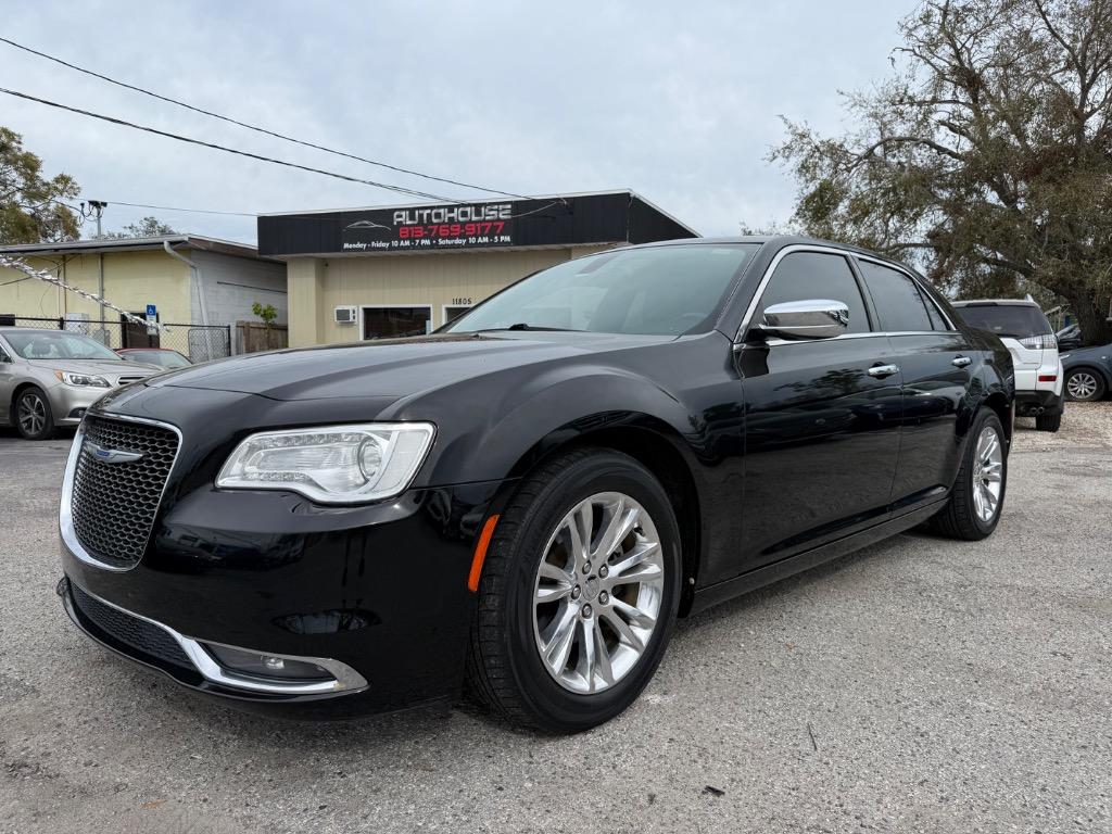 2015 Chrysler 300 C photo