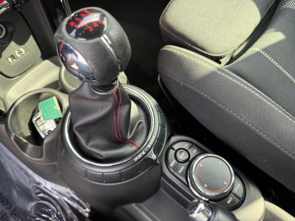 2017 MINI Cooper S photo