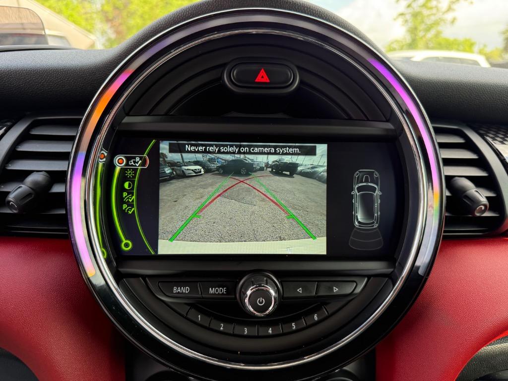 2017 MINI Cooper S photo