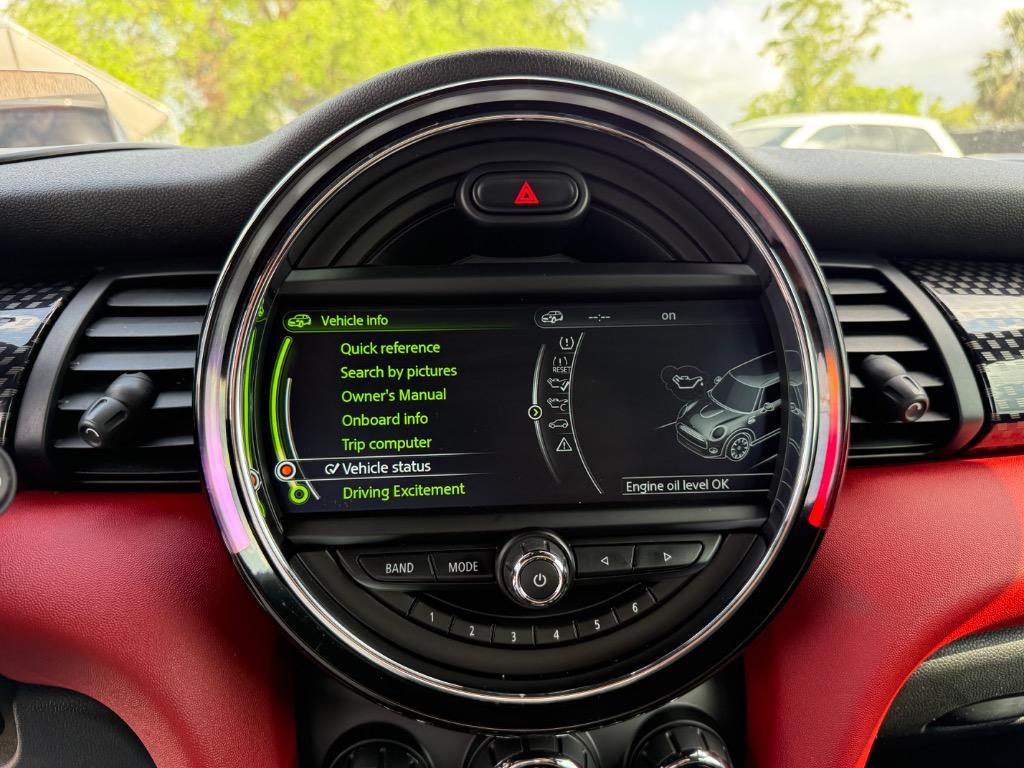 2017 MINI Cooper S photo