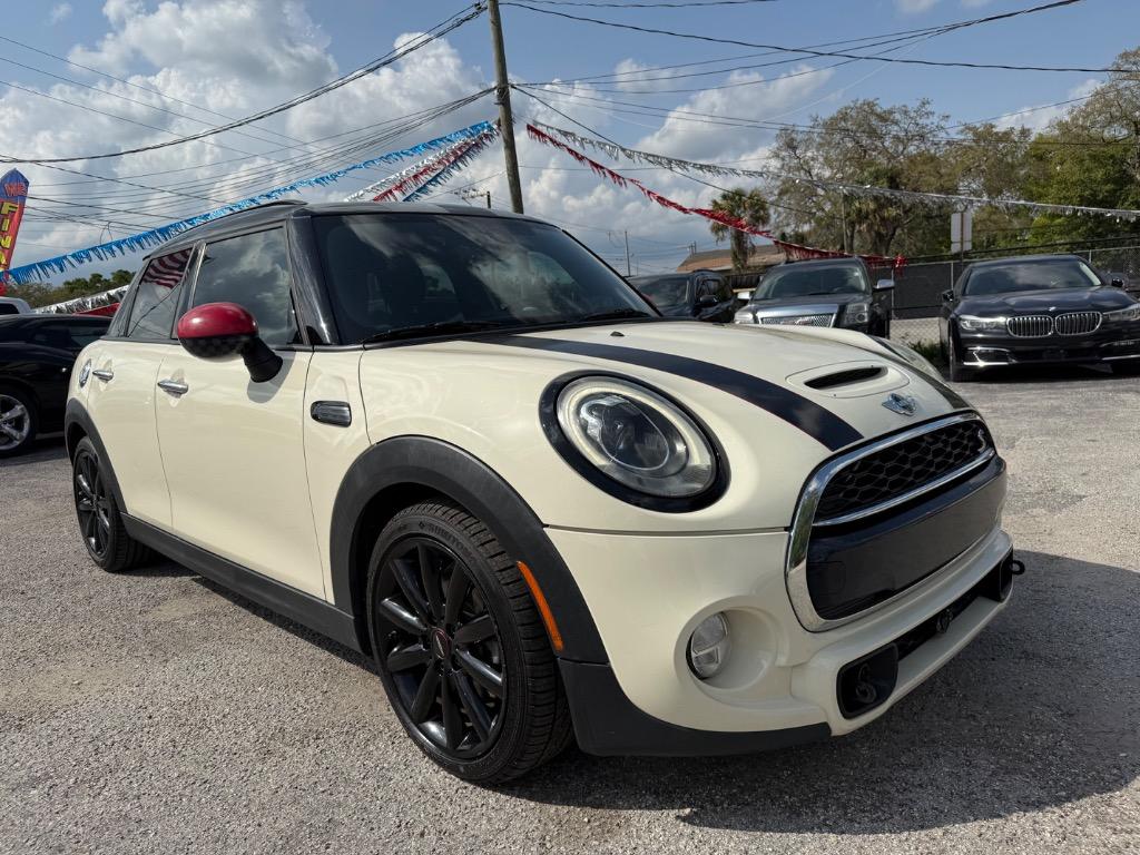 2017 MINI Cooper S photo