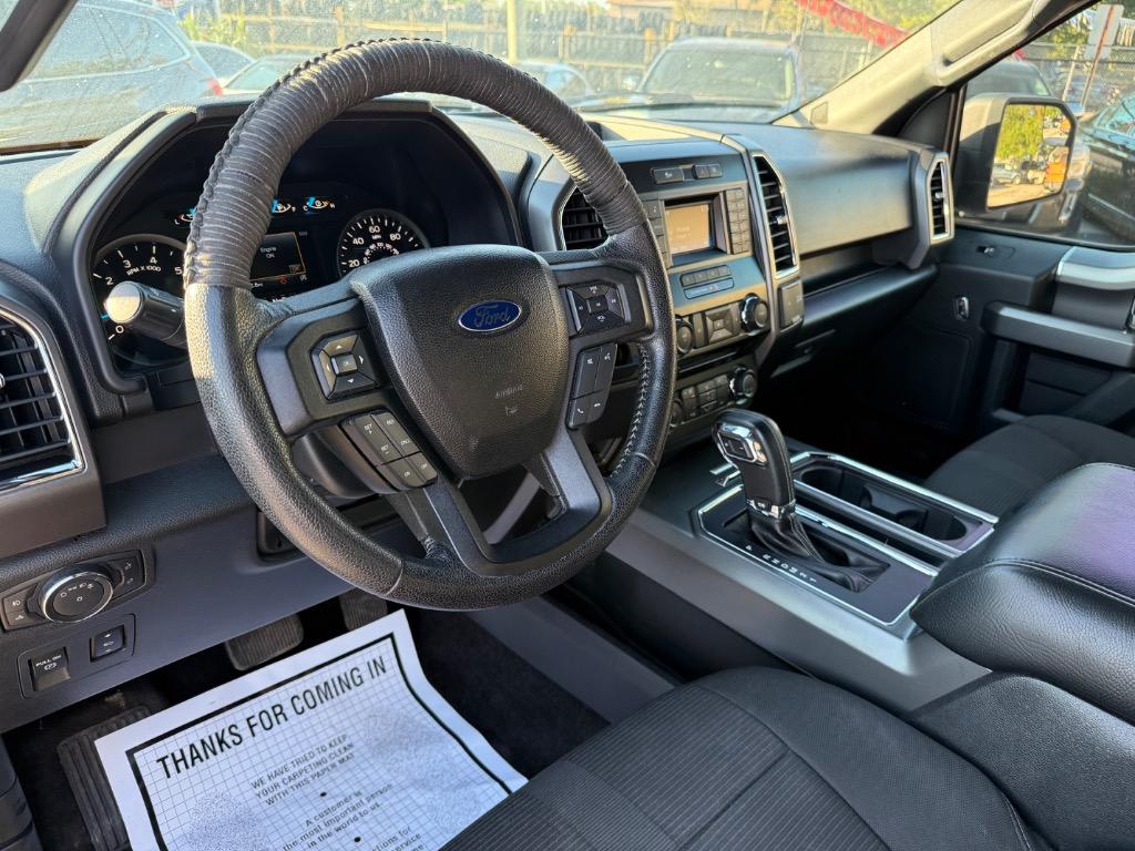 2016 Ford F150 XLT photo