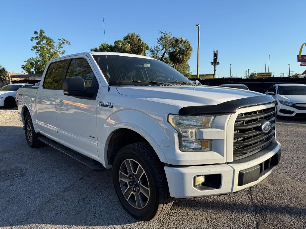 2016 Ford F150 XLT photo