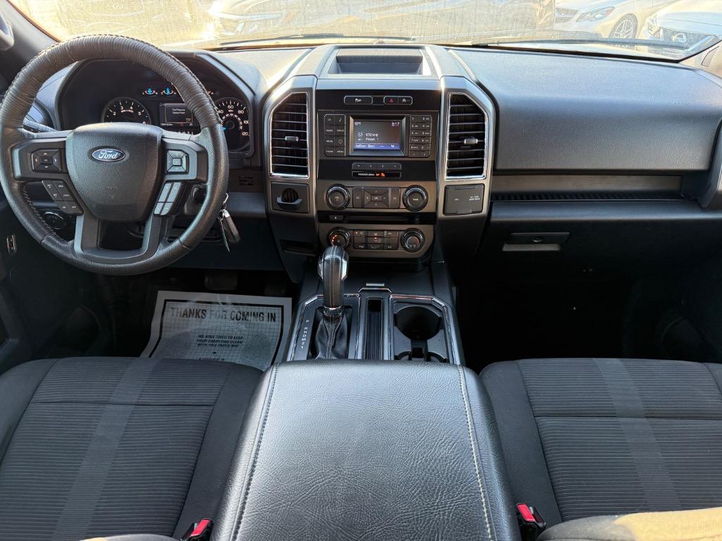 2016 Ford F150 XLT photo