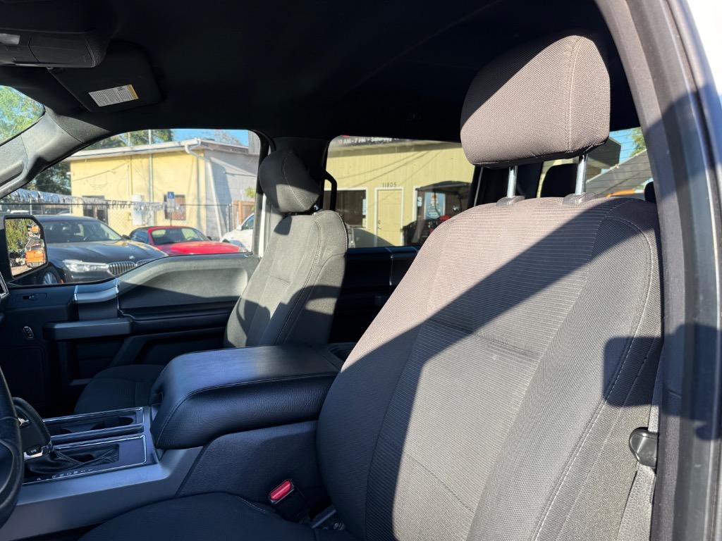 2016 Ford F150 XLT photo