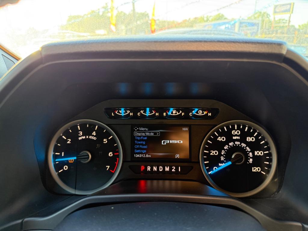 2016 Ford F150 XLT photo