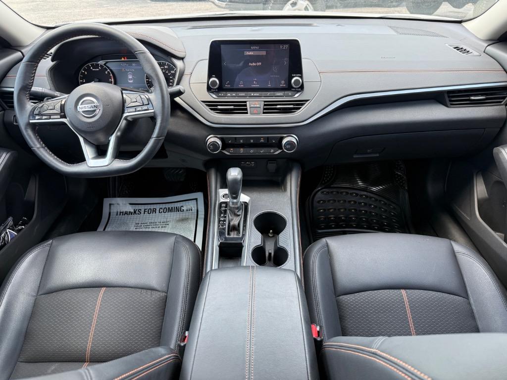2019 Nissan Altima SR photo