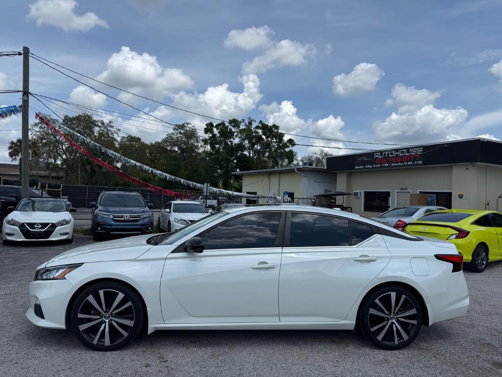 2019 Nissan Altima SR photo