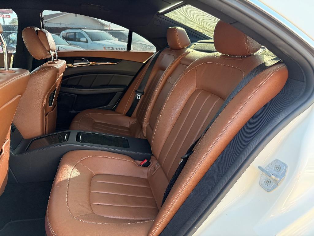2016 Mercedes-Benz CLS-Class - $17,995