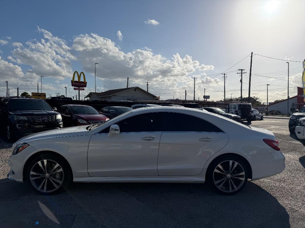 2016 Mercedes-Benz CLS-Class - $17,995